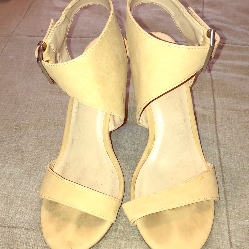 Tan heels